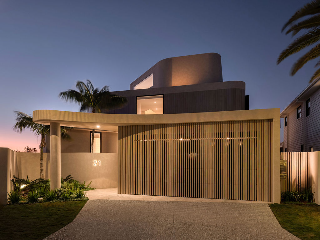 31 McIlwain Drive residence